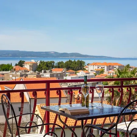 Apartment Center Sea View *